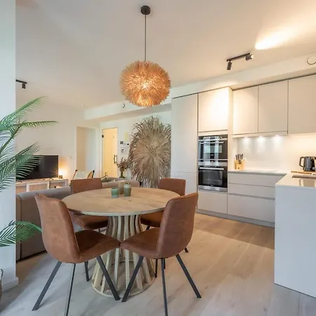 Apartment Stylish 2-bedroom With Terrace Ostend